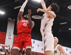 九游娱乐-关于丹佛掘金训练开放日，集结日篮板制胜引欢呼，意大利杯在即，资深球员宣示担当的信息